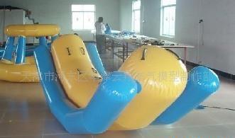 水上滑梯、水上陀螺、水上跳床 價格、廠家信息及經營指南